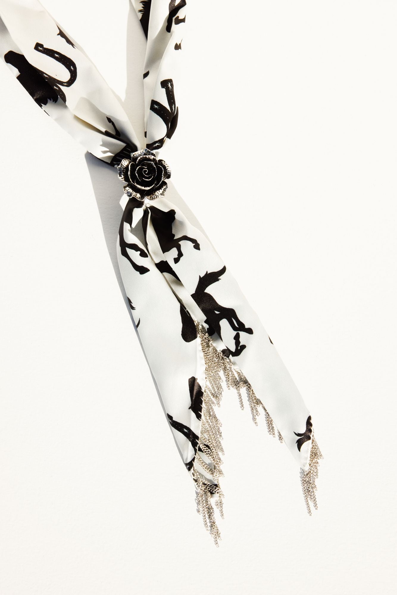 Black/white