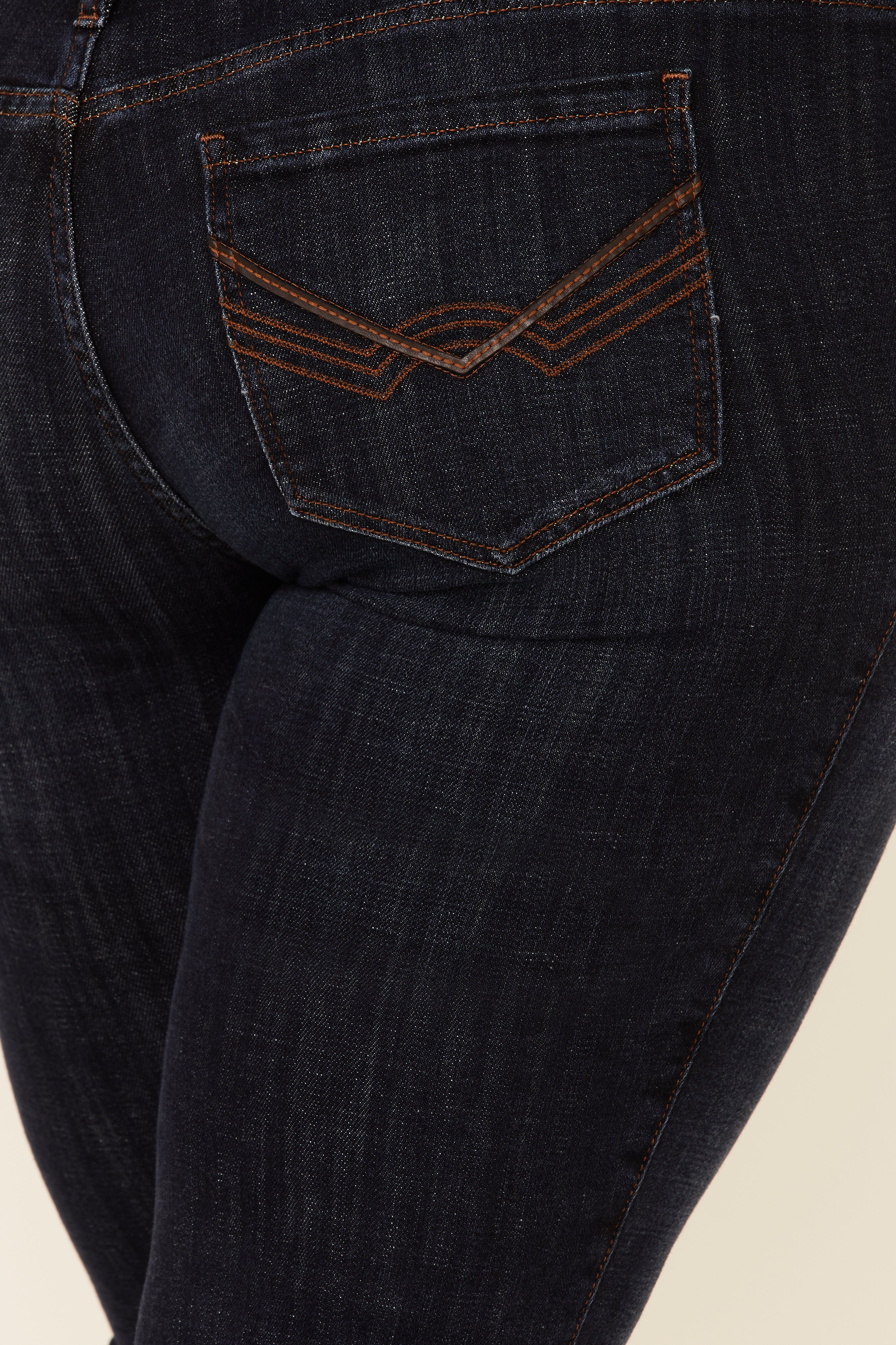 Blue - Sienna is 5' 9" and wearing size 14