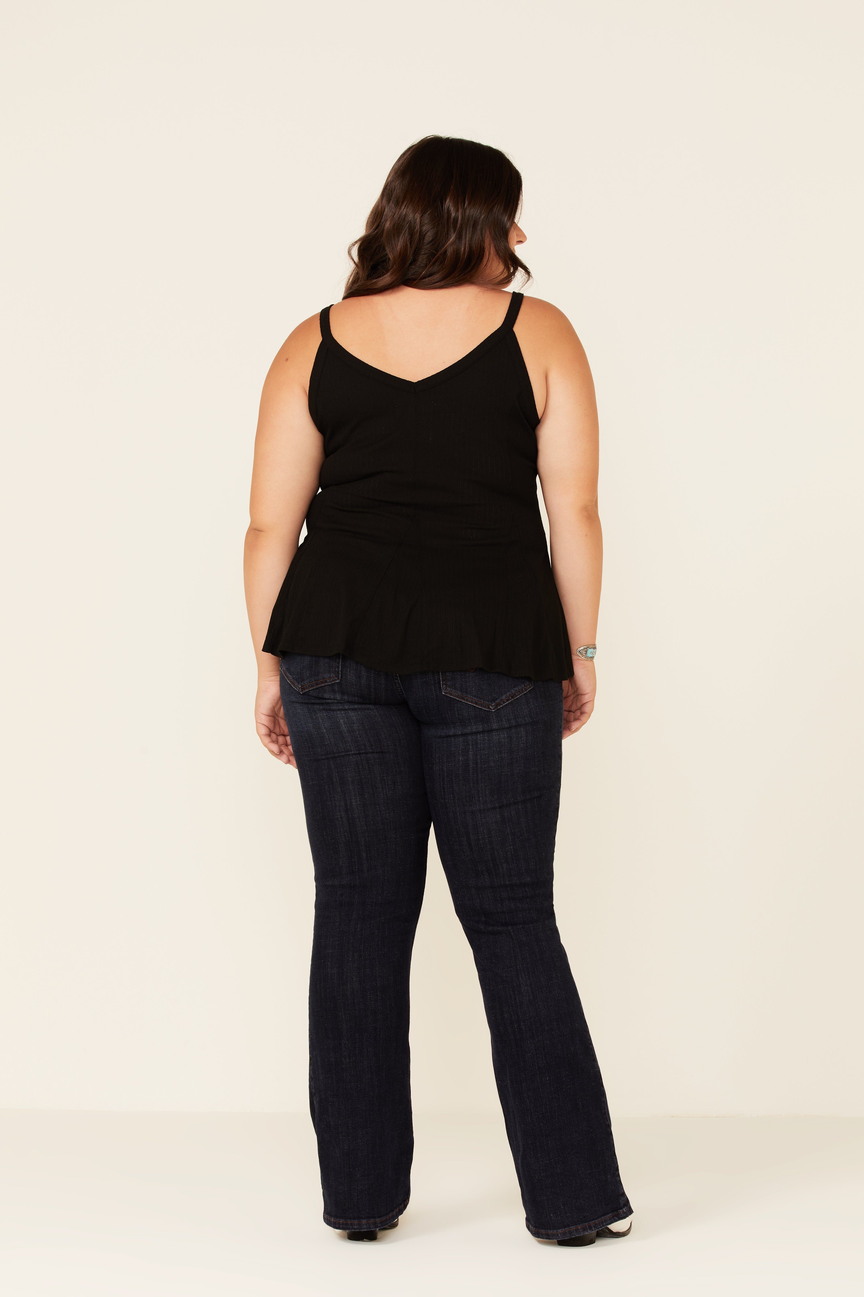 Blue - Sienna is 5' 9" and wearing size 14