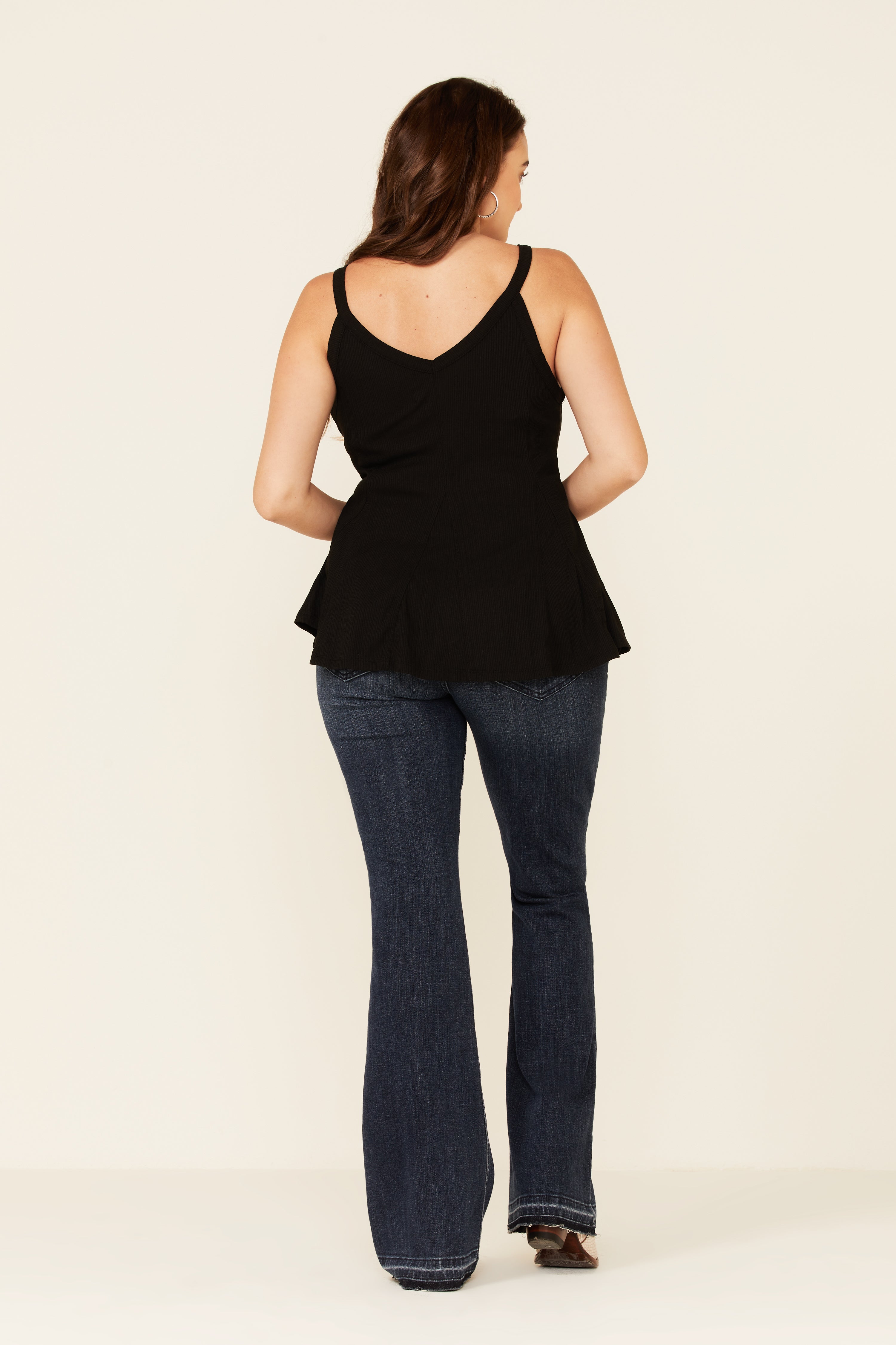 Blue - Jenny is 5' 9" and wearing size 8