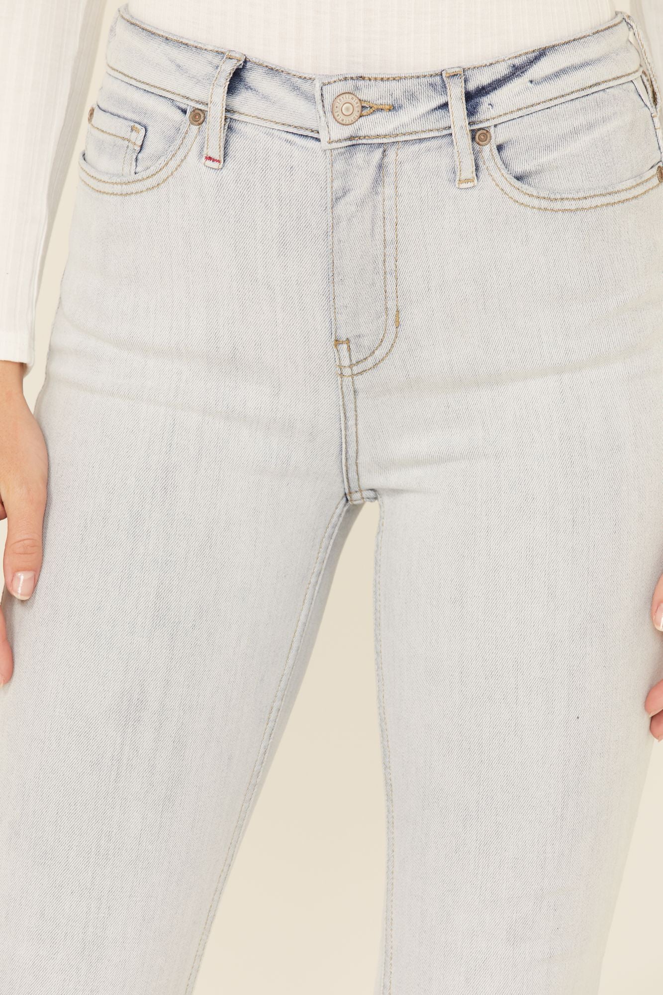 Light Blue - Olivia is 5' 9" and wearing size 2