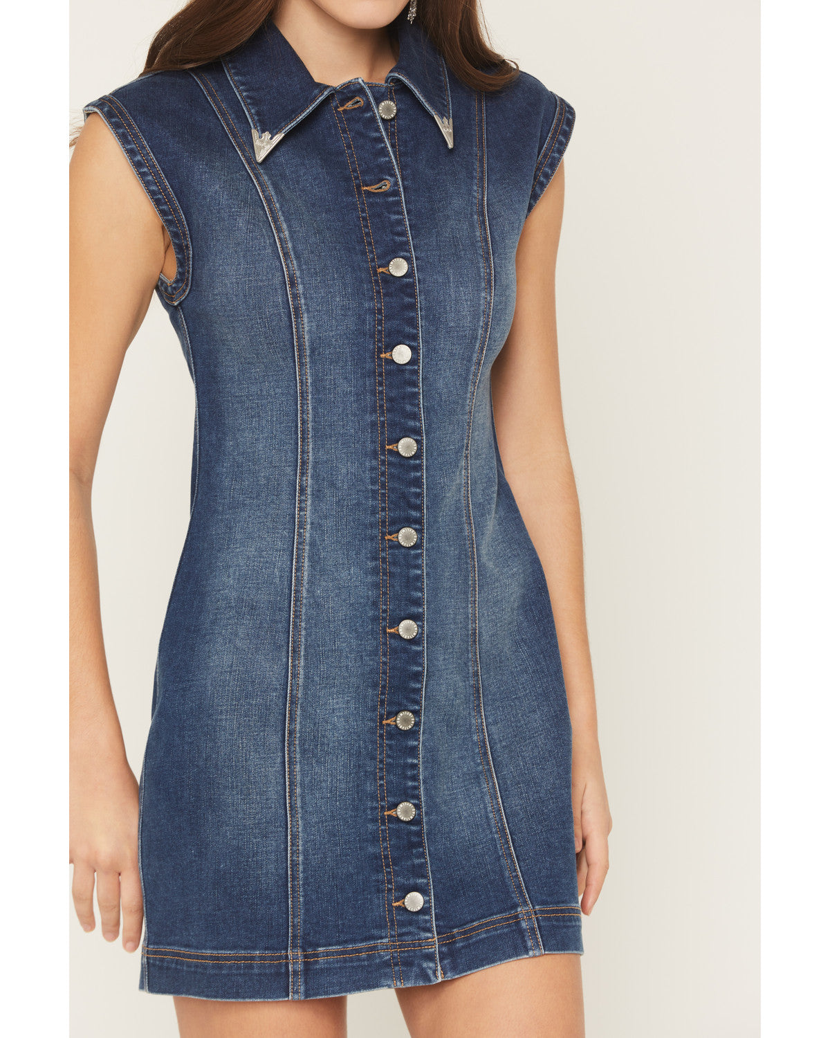 Idyllwind Women's Avalon Sleeveless Button-Down Denim Mini Dress Idyllwind Women's Avalon Sleeveless Button-Down Denim Mini Dress